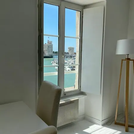 La Blanche La Rochelle Vue Sur Les Tours
